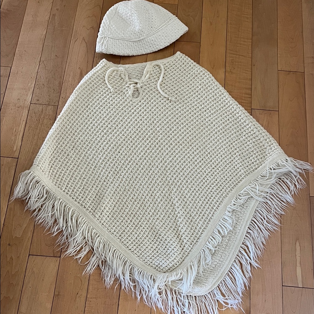 70’s Vintage Sears,Roebuck & Co. Cream Acrylic Knit Poncho w/Lace Up Front